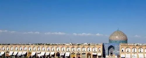 Поездки в США или Иран на выбор