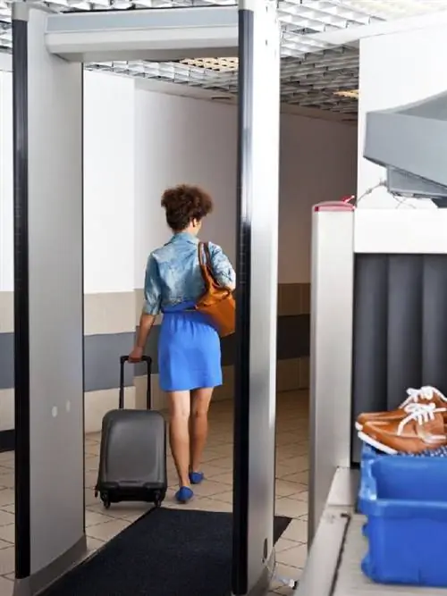 Скоро на станциях появятся ворота безопасности?