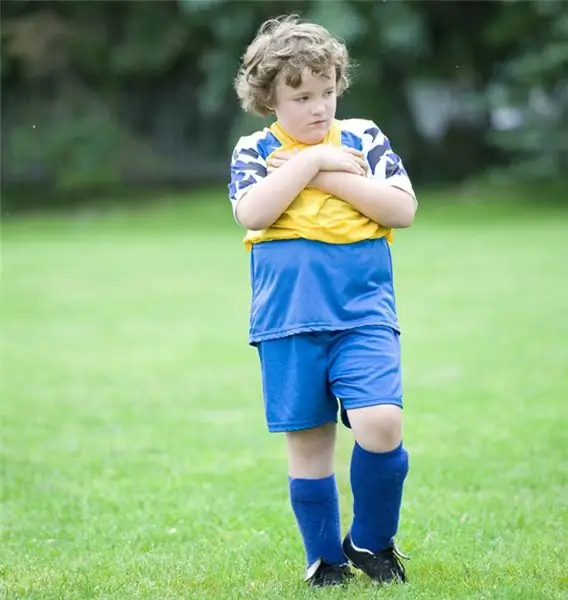 Почему моя одежда для технических тренировок воняет?