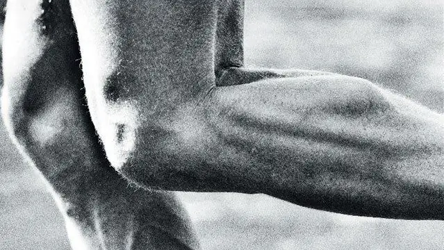 Почему онемеет рука от бега?