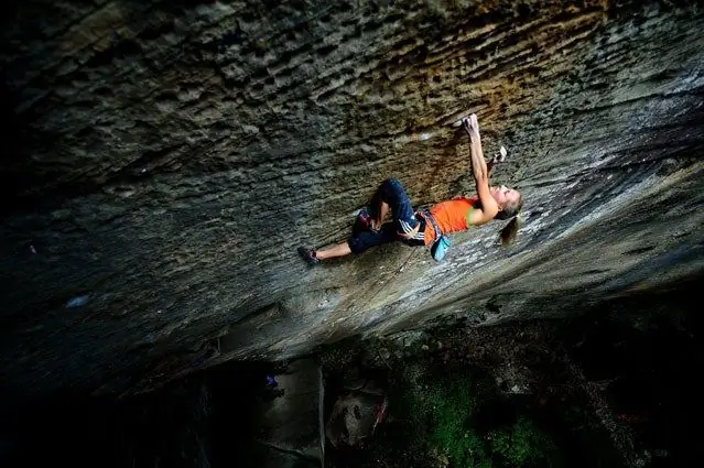 Плейлист спортсмена: альпинистка Саша ДиДжулиан