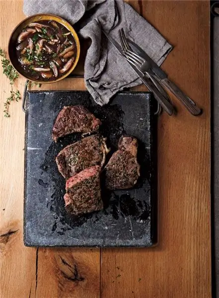 Paleo Protein: стейки буйвола с грибным соусом