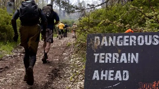 Самые распространенные травмы в бегах с препятствиями и как их избежать