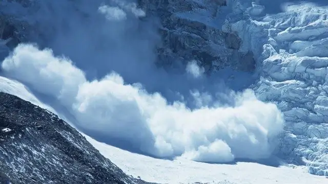 Нажатие на спусковой крючок