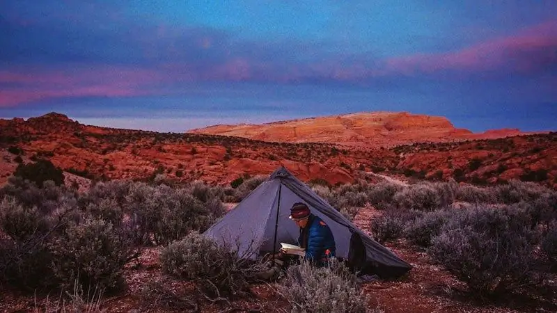 Часы: поношенная одежда