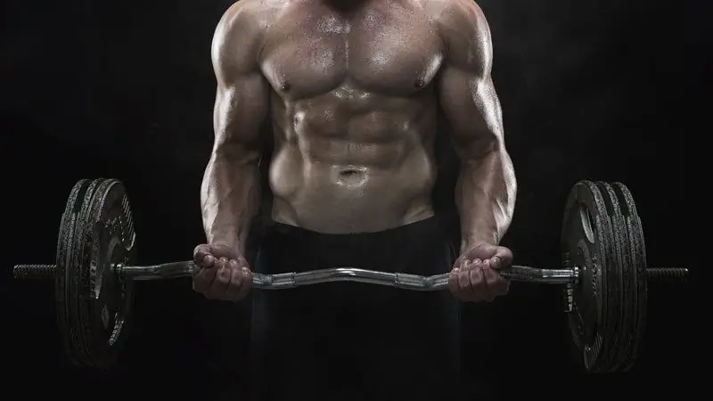 Поднятие тяжестей для увеличения выносливости