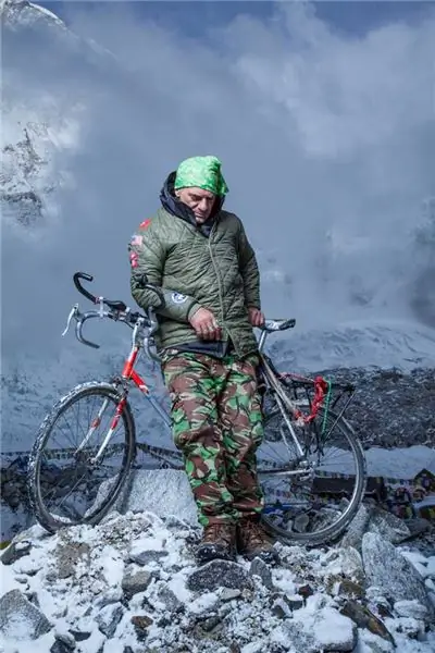 Айдын Ирмак: верхом на Эвересте