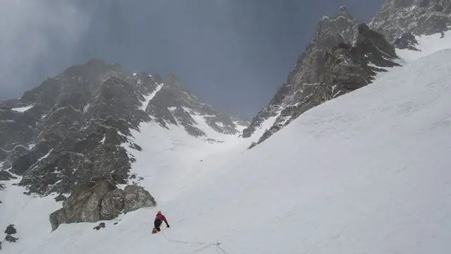 Заявка команды Эдди Бауэра на Западный хребет завершилась