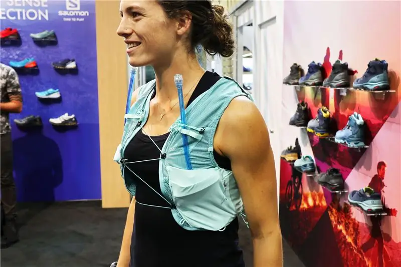 Первый взгляд: первый беговой жилет Salomon для женщин