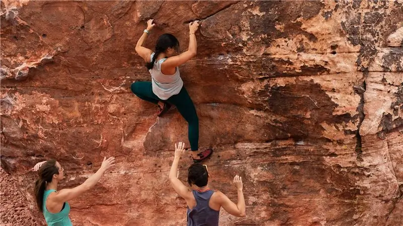 Наши любимые поножи из Arc'teryx