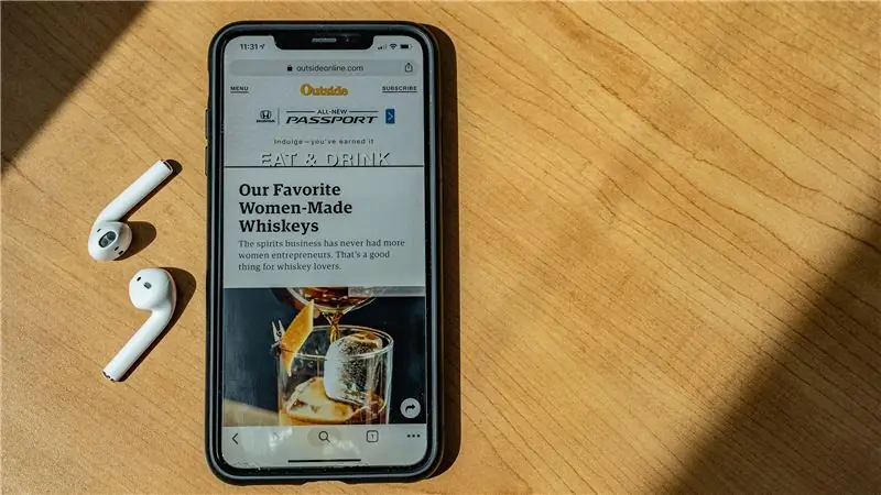 Apple улучшила AirPods, и мы их любим