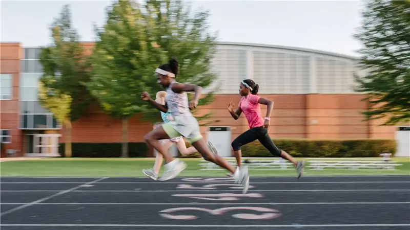 Все, что я делаю, чтобы избежать боли в животе в день забега