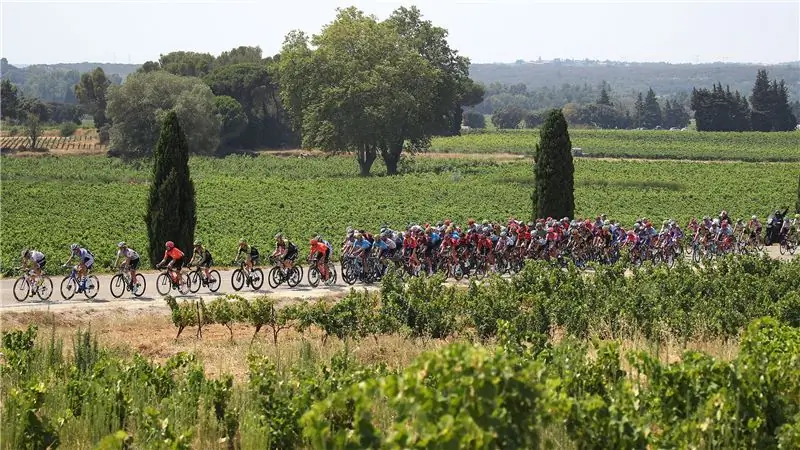 Велосипедно-моторные тесты UCI Tour de France - это шутка