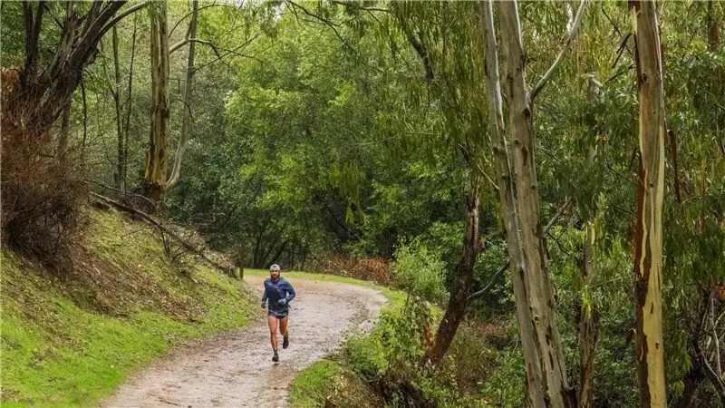 Как бегуны проявляют творческий подход во время пандемии