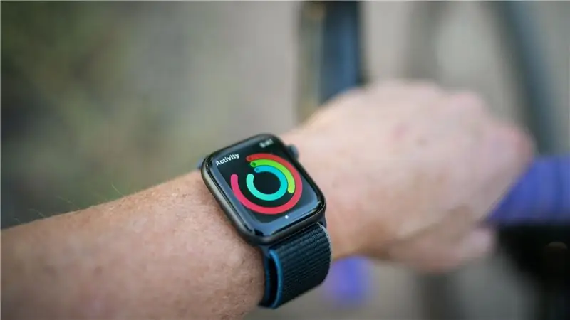 Почему я предпочитаю Apple Watch SE Series 6