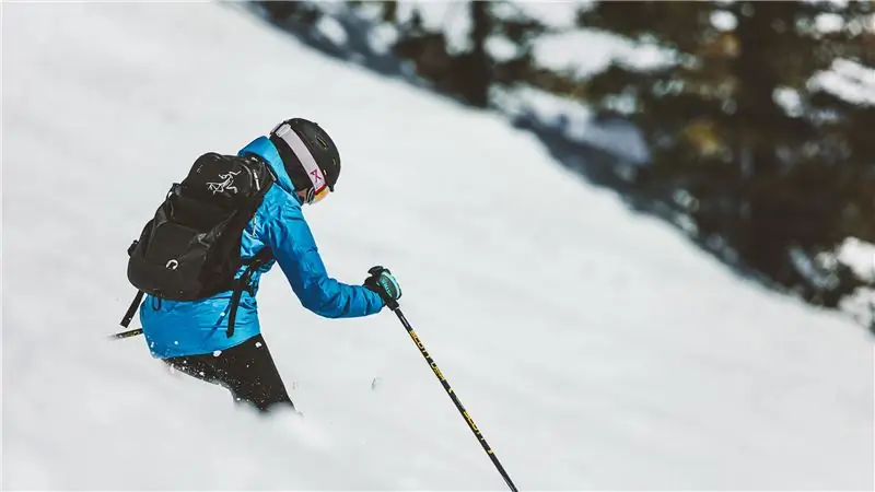 Лучшие способы носить с собой дерьмо во время катания на лыжах