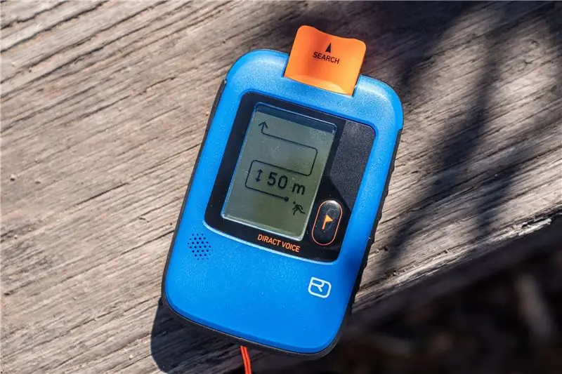 Этот новый маяк дает голосовые команды во время поиска