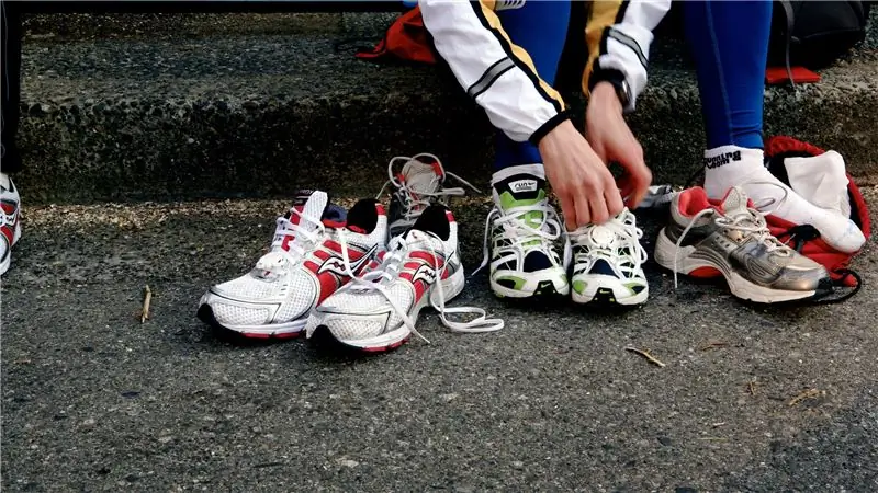 Стоит ли бегать со шнурками Speed?