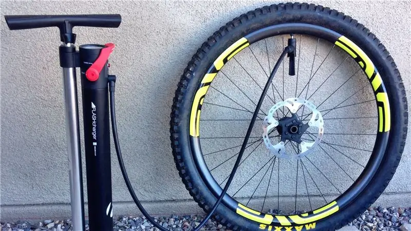 Зарядное устройство для вспышки Bontrager TLR