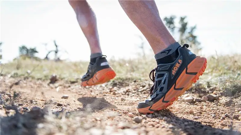 Нет, кроссовки Maximalist больше не новость