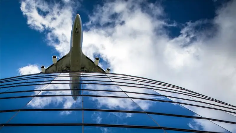 В беспорядочном мире сборов за смену авиакомпании