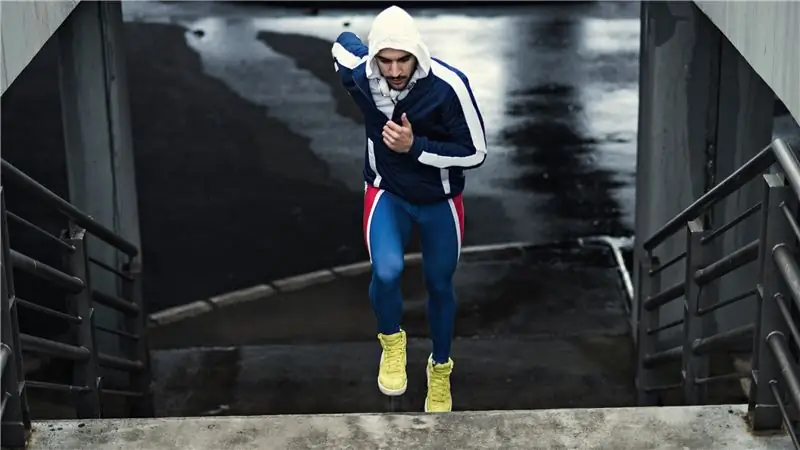 Бегуны, держитесь этой стороны дороги