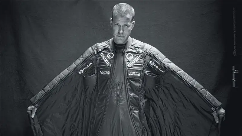 Бейс-прыжки с акулой