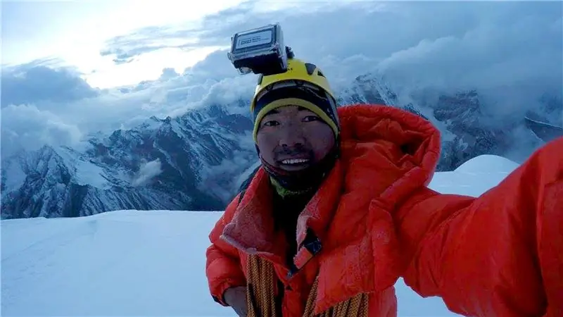 Шерпы берут под свой контроль скалолазание в Непале
