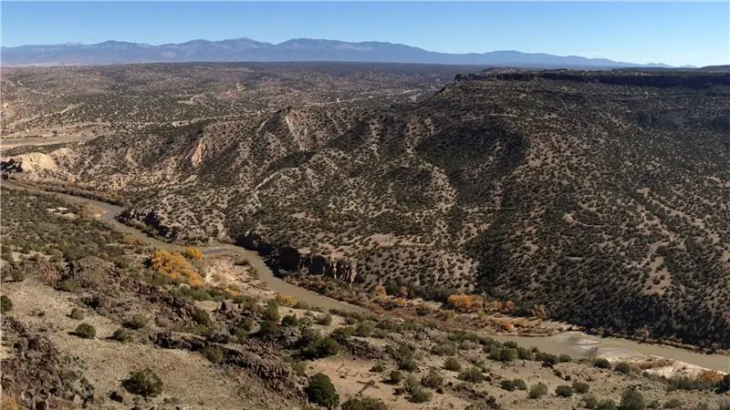 Форрест Фенн возглавляет поиск пропавшего охотника за сокровищами