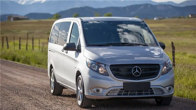 Мерседес-Бенц Метрис