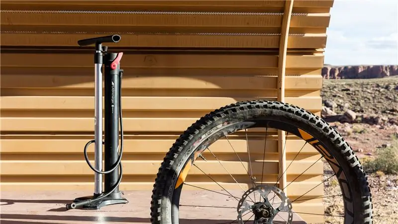 One Perfect Thing: зарядное устройство Bontrager TLR Flash