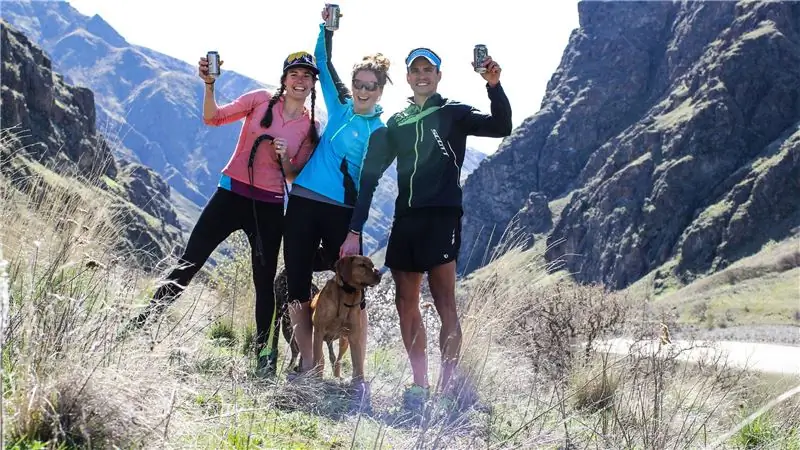 Вам следует чаще ходить с друзьями на выпивку после тренировки