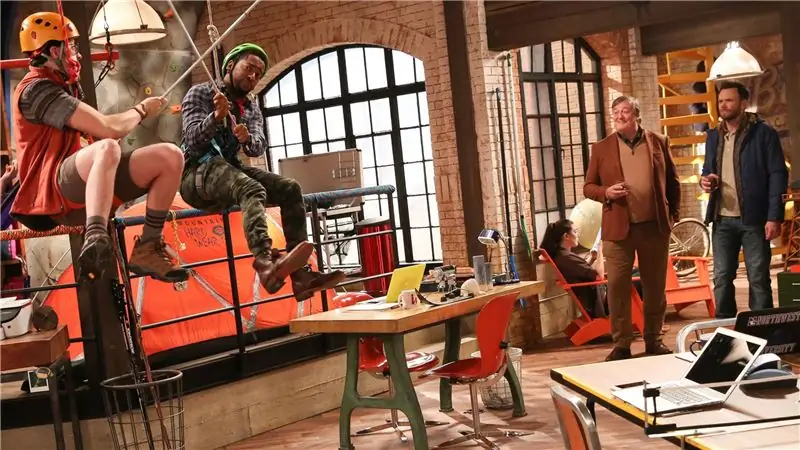 Проверка фактов "The Great Indoors" на канале CBS