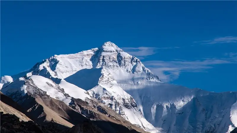 Сколько людей употребляют наркотики на Эвересте?