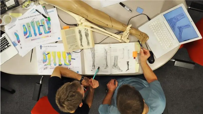 Лаборатория производительности, изучающая, как потеют женщины