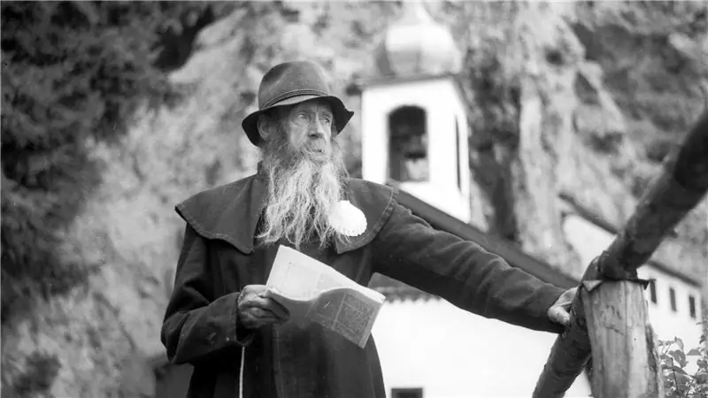 Австрия нанимает профессионального отшельника