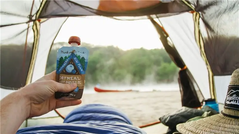 Эти 14 новых упакованных продуктов сделают вашу поездку в кемпинг еще вкуснее