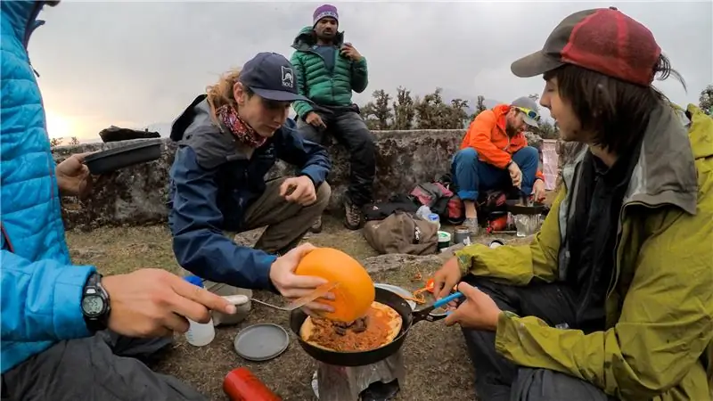 Как содержать в чистоте кухню в лагере