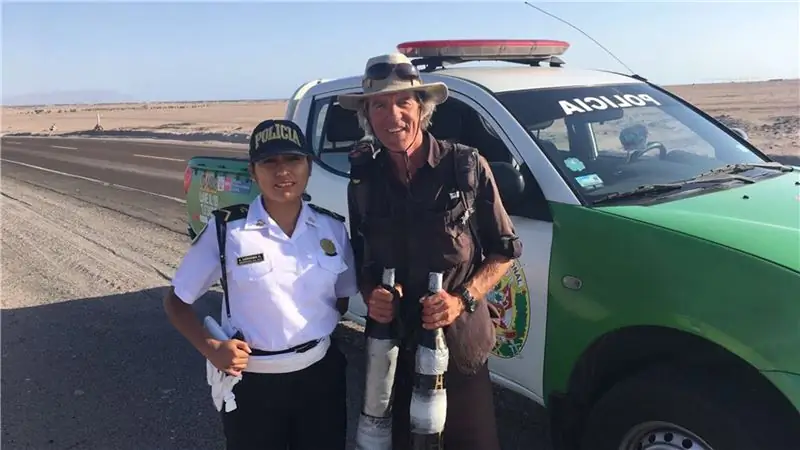 Этот человек путешествует из Патагонии на Аляску