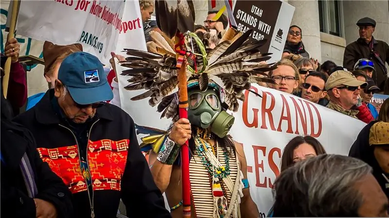 Комментарий: Зинке предал племенные нации