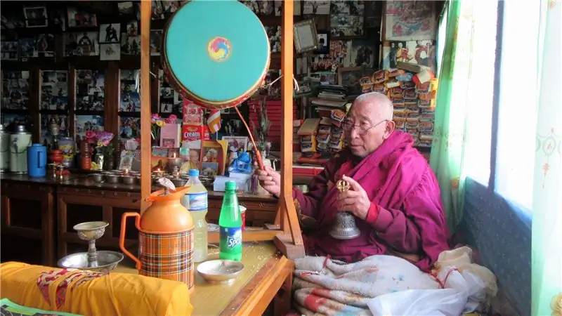 Вспоминая ламу геше, благословителя альпинистов на Эверест