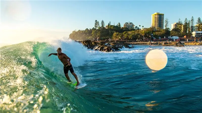 Трехкратный чемпион мира по серфингу Мик Фаннинг уходит в отставку
