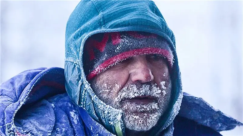Роберто Занда показан в середине гонки