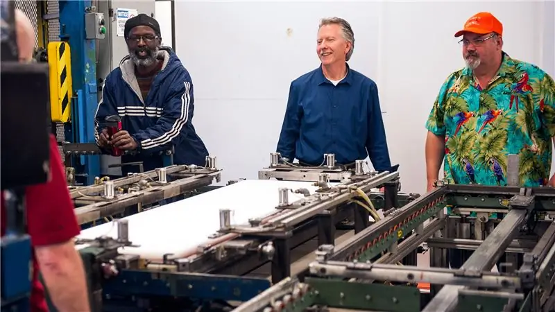 Машина, которая построила ваш Therm-a-Rest, только что вышла на пенсию