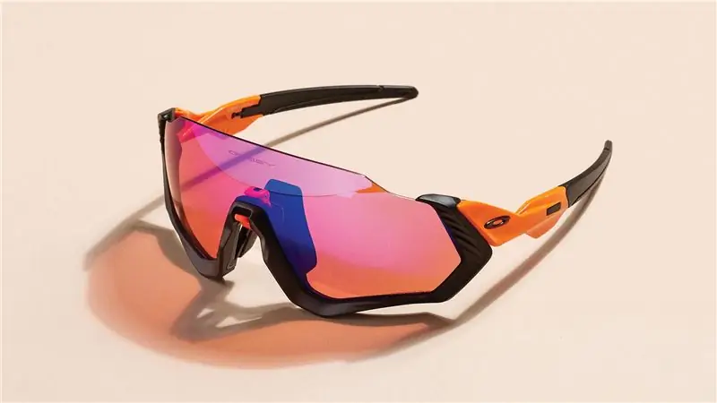 Почему мы любим солнцезащитные очки Oakley’s Flight Jacket