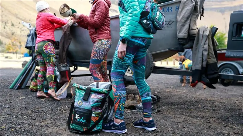 FisheWear производит женскую одежду для ловли рыбы нахлыстом