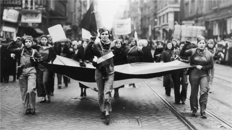 Меньше твитов, больше дел