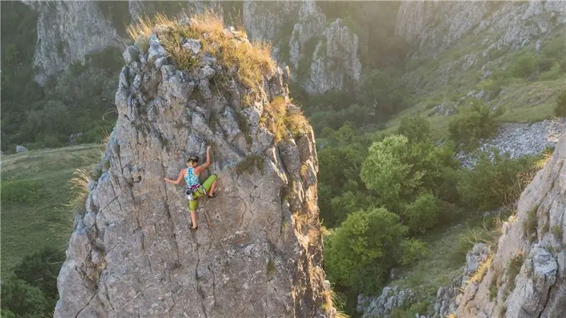 Кто живет и кто умирает после несчастных случаев, связанных с восхождением на горы