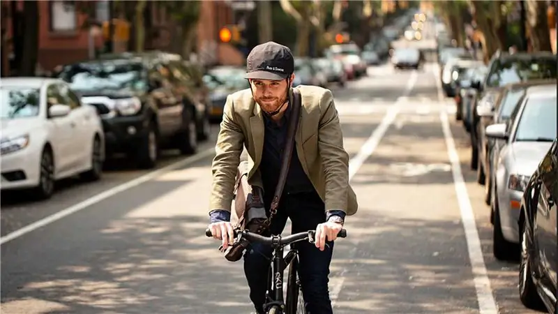 Park and Diamond запускают складной велосипедный шлем