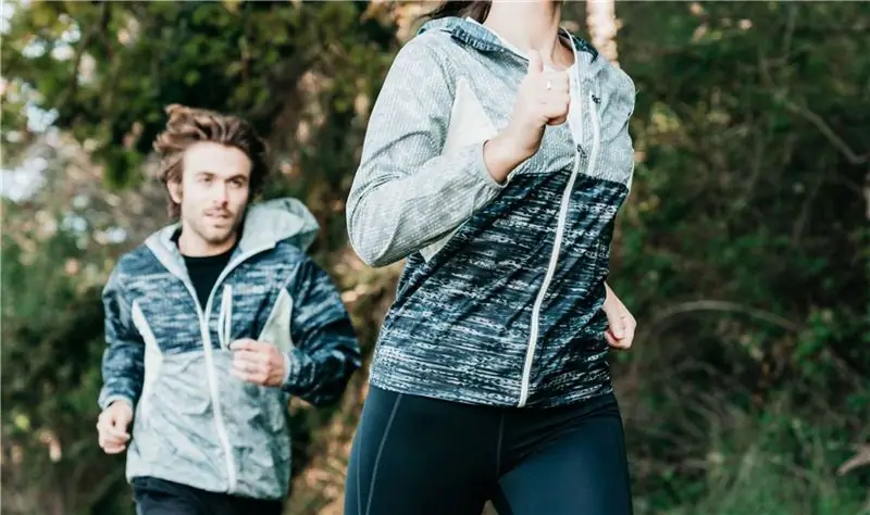 GoLite превращает пустые бутылки в куртки